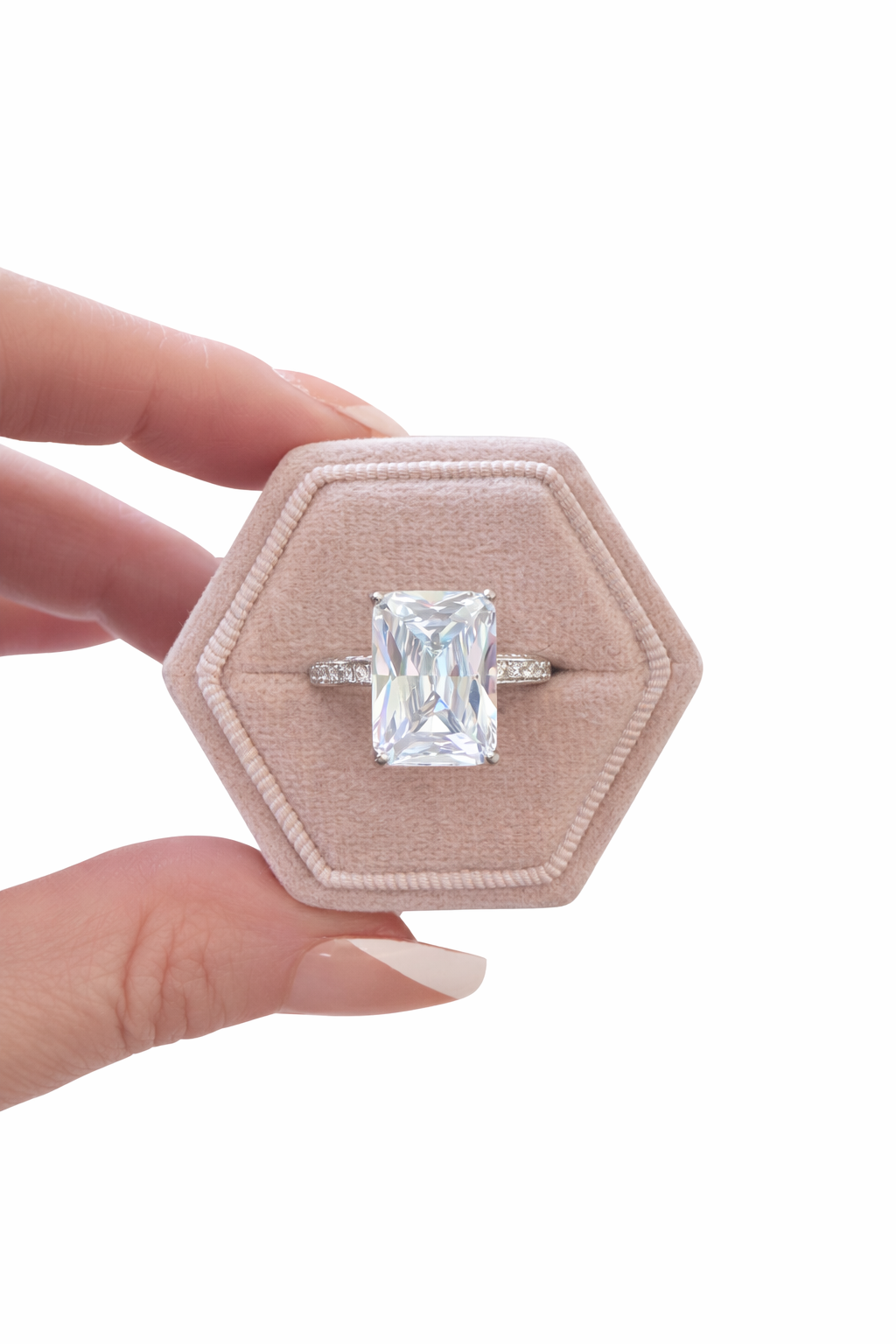 Valentina Radiant Solitaire Ring